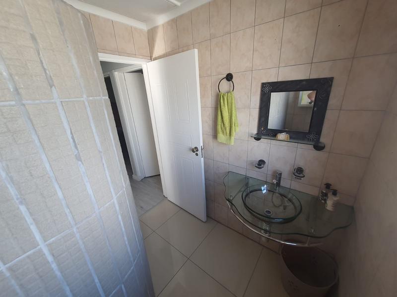 To Let 3 Bedroom Property for Rent in Bonnie Brae Western Cape